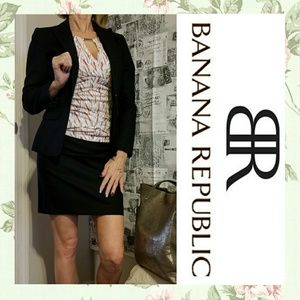 NEW LISTING!! NWOT Black Skirt and Blazer Suit